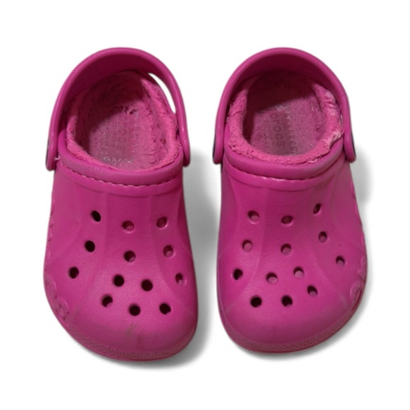 Toddler Girl Fuzzy Crocs - Size 8 - Picture 2 of 2
